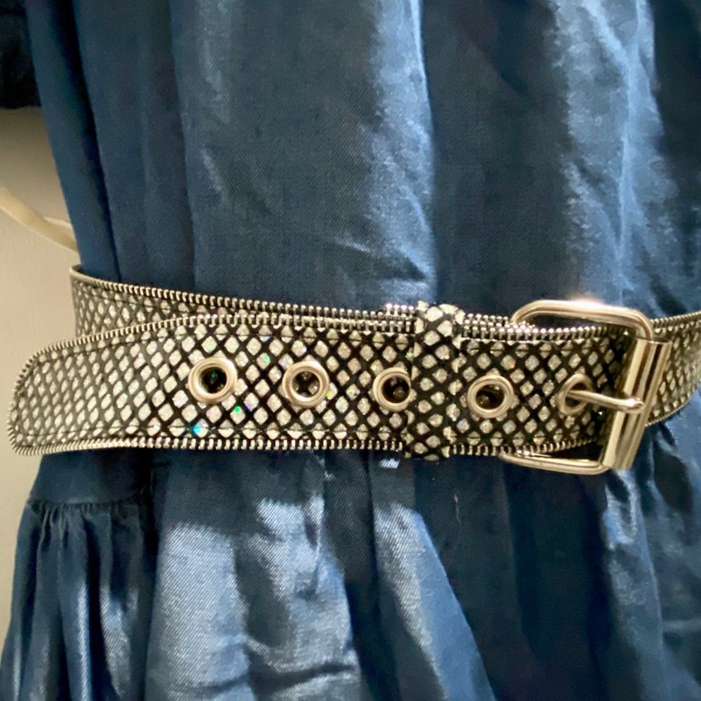 Vint. Wide Snake Print Hologram Steampunk Goth Grunge Buckle Zipper Trim Belt S